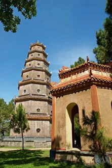 Pagoda Collection: Pagoda de Tran Quoc, Vietnam, Indochina, Southeast Asia, Asia