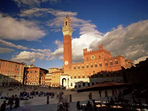 Civic Gallery: Palazzo Pubblico on the Piazza del Campo
