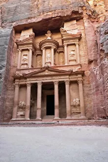 Tourist Attractions Gallery: Petra Treasury (El Khazneh) facade in the early morning, Petra, UNESCO World Heritage Site