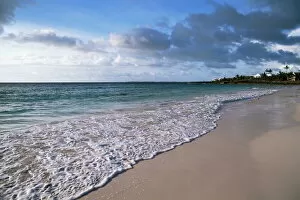 Bahamas Collection: Pink Sands beach, Harbour island, Bahamas, Atlantic Ocean, Central America