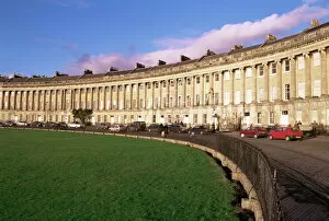 Georgian Collection: Royal Crescent, Bath, UNESCO World Heritage Site, Avon, England, United Kingdom, Europe