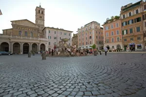 Stepping Collection: Santa Maria in Trastevere Square