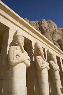 Ancient Egyptian Architecture Gallery: Statues of Queen Hatshepsut, Hatshepsut Mortuary Temple (Deir el-Bahri)