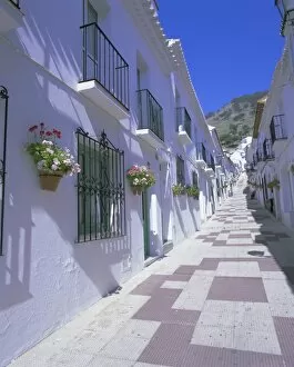Decoration Gallery: Street in the white hill village of Mijas