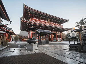 Pagoda Collection: Sunrise at Hozomon Gate in the Senso-Ji Buddhist temple complex (Asakusa Kannon), Tokyo, Japan, Asia