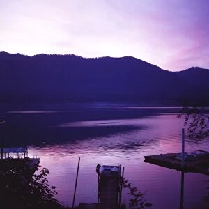 Multi Colour Gallery: Sunset on Lake Quinault, Olympic National Park, UNESCO World Heritage Site, Washington