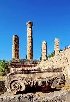 Tourist Attractions Collection: The Temple of Apollo, Delphi, UNESCO World Heritage Site, Phocis, Greece, Europe
