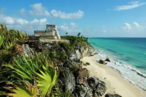 Mayan Ruins Collection: Tulum beach and El Castillo temple at ancient Mayan site of Tulum, Tulum