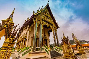 Tourist Attractions Gallery: Wat Plai Laem Temple, Koh Samui, Thailand, Southeast Asia, Asia
