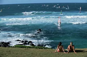 Seated Gallery: Windsurfing at Kahului Beach