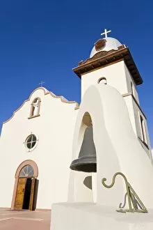 Indian Architecture Gallery: Ysleta Mission on the Tigua Indian Reservation, El Paso, Texas, United States of America