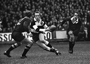 David Duckham dummies for the Barbarians in the famous game against the All Blacks in 1973 David Duckham dummies for the Barbarians in the famous game against the All Blacks in 1973