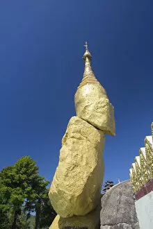 Pagoda Collection: Asia, Southeast Asia, Myanmar, Mon district, Mawlamyine, Nwa-La-Bo Pagoda and golden