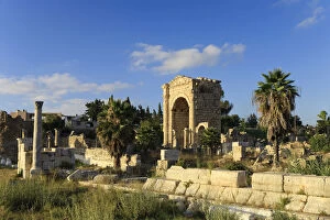 Triumphal Arch Collection: Lebanon, Tyre, Al Bass UNESCO site, Colonnaded Street and Roman Triumphal Arch
