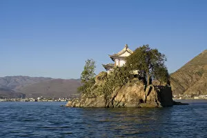 Pagoda Collection: Putuo Dao Island Temple, Erhai Hu Lake, Dali, Yunnan Province, China