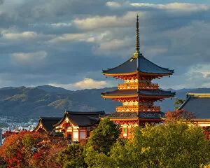 Pagoda Collection: Sanjunoto pagoda of Kiyomizu-dera Temple in Autumn, Higashiyama, Kyoto, Japan