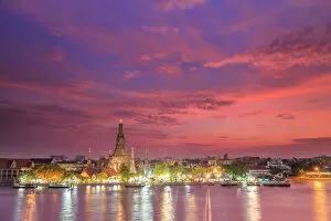 Pagoda Collection: Thailand, Bangkok, Wat Arun (Temple of Dawn) and Chao Praya River