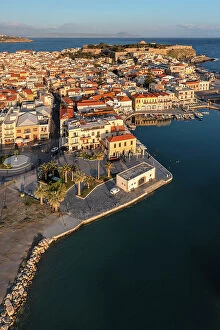 Aegean Sea Collection: Venetian harbor with a view of Venetian Fortezza, Rethymno, Crete, Greece