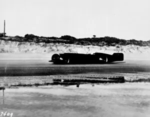 Record Breakers Collection: Golden Arrow at Daytona 1929
