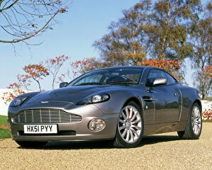 Style Gallery: Aston Martin V12 Vanquish James Bond