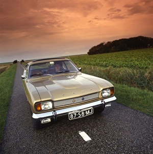 <b class=qtipBold><figcaption>Ford Capri British</figcaption></b><br> Ford Capri British