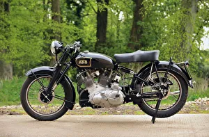 Style Gallery: Vincent Rapide HRD Series C black 1949 1940s 40s