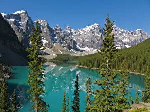 Moraine Lake, Canadian Rockies, Alberta, Canada