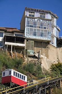 Cliff Railway Gallery: Tram-like vehicle is part of a funicular railway at Valparaiso, Chile