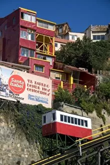 Cliff Railway Gallery: Tram-like vehicle is part of a funicular railway at Valparaiso, Chile