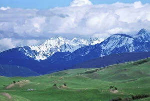 Western Collection: Bozeman Trail over the Bridger Mountains, Montana