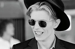 <b class=qtipBold><figcaption>The Man Who Fell To Earth</figcaption></b><br>David Bowie in a production shot for The Man Who Fell To Earth<br><em>© Copyright © Studiocanal Films Ltd</em> The Man Who Fell To Earth