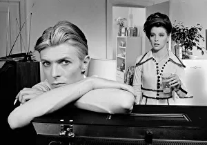 <b class=qtipBold><figcaption>The Man Who Fell To Earth</figcaption></b><br>David Bowie, Candy Clark in a production shot for The Man Who Fell To Earth<br><em>© Copyright © Studiocanal Films Ltd</em> The Man Who Fell To Earth