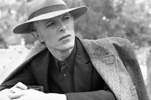 <b class=qtipBold><figcaption>The Man Who Fell To Earth</figcaption></b><br>David Bowie in a production shot for The Man Who Fell To Earth<br><em>© Copyright © Studiocanal Films Ltd</em> The Man Who Fell To Earth