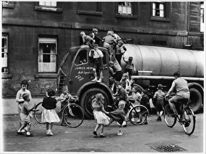 Glasgow Children / Tanker