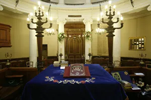 <b class=qtipBold><figcaption>Avignon synagogue</figcaption></b><br><em>© Godong/UIG</em> Avignon synagogue
