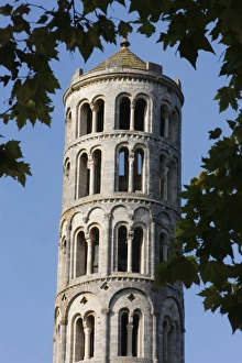 <b class=qtipBold><figcaption>Fenestrelle tower</figcaption></b><br>Fenestrelle tower, Saint-Theodorit cathedral<br><em>© Godong/UIG</em> Fenestrelle tower