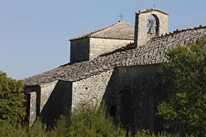 <b class=qtipBold><figcaption>Ganagobie monastery</figcaption></b><br><em>© Godong/UIG</em> Ganagobie monastery