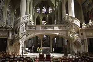 <b class=qtipBold><figcaption>Paris</figcaption></b><br>Paris, France Saint-Etienne-du-Mont church jube<br><em>© Godong/UIG</em> Paris