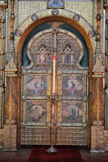 <b class=qtipBold><figcaption>The Russian Orthodox Cathedral</figcaption></b><br>The Russian Orthodox Cathedral is also called the Eglise Russe or Catedrale Saint Nicolas. it is the largest Russian Orthodox cathedral outside Russia.<br><em>© Godong/UIG</em> The Russian Orthodox Cathedral