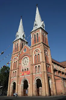 <b class=qtipBold><figcaption>The Saigon Notre-Dame Basilica</figcaption></b><br>The Saigon Notre-Dame Basilica is a neo-Romanesque Catholic church built by the French in 1863.<br><em>© Godong/UIG</em> The Saigon Notre-Dame Basilica