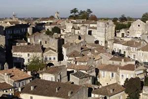 <b class=qtipBold><figcaption>Saint Emilion village</figcaption></b><br><em>© Godong/UIG</em> Saint Emilion village