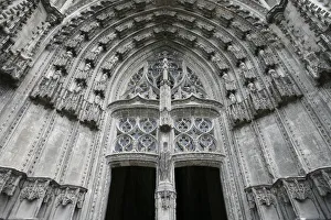 <b class=qtipBold><figcaption>Saint Gatien cathedral door</figcaption></b><br><em>© Godong/UIG</em> Saint Gatien cathedral door