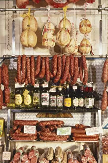 Tourist Attractions Collection: USA, New York, Manhattan, Little Italy, selection of smoked meats