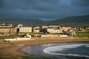 Town Gallery: Bundoran Beach