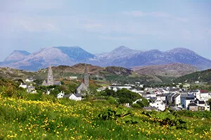 Villages Collection: Clifden, Connemara, County Galway, Republic of Ireland, Europe