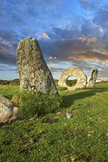 Tourist Attractions Gallery: Men-an-Tol, Men an Toll or the Crick Stone, late Neolithic or early Bronze Age, standing stones