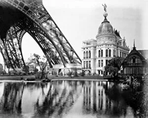 Parisians Collection: Gas Pavilion and Swedish Chalet, Paris Exhibition, 1889 (b / w photo)