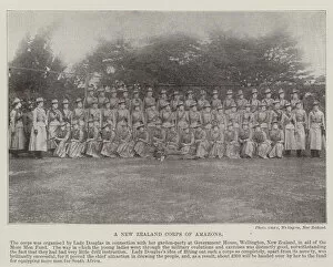 Government House Gallery: A New Zealand Corps of Amazons, 1900 (b / w photo)