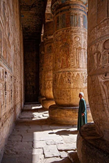 Egypt Collection: Between the pillars