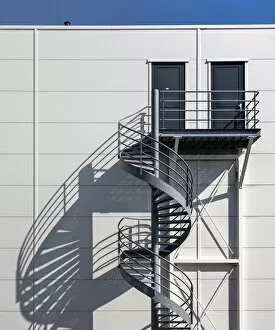 Stair Gallery: Shadow in white